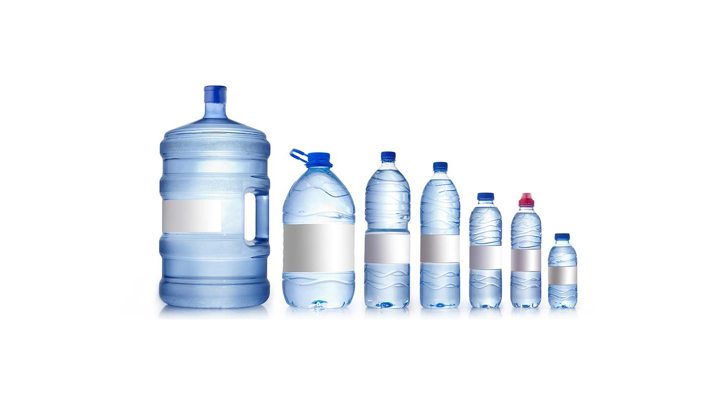 Бутилированная вода объем. Бутылка для воды. Бутилированная вода. Литровая пластиковая бутылка. Вода в бутылях.