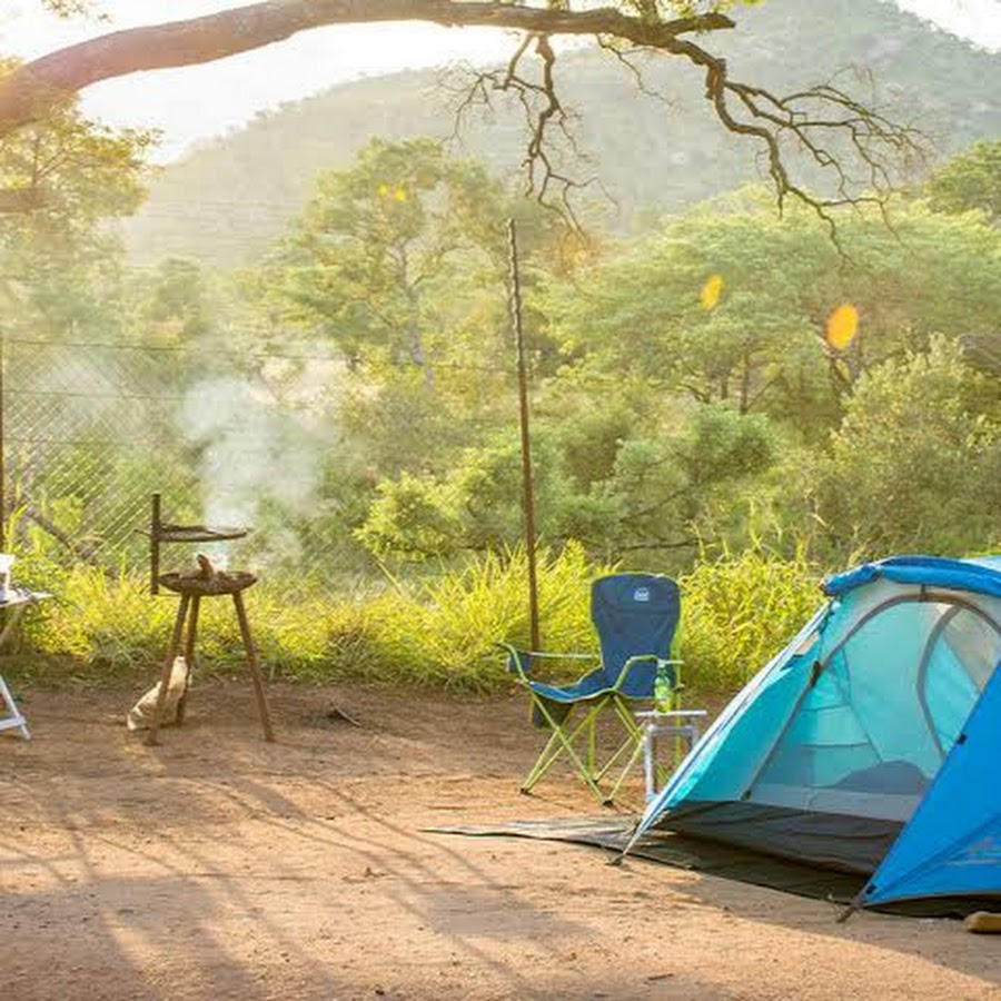 Camping перевод. Кемпинг. Кемпинг на природе. Кемпинг в горах. Поляна для кемпинга.