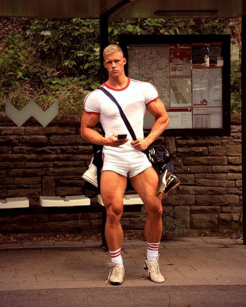 5 Inch Inseam Golf Shorts: How To Love The Breeze Without The Flash