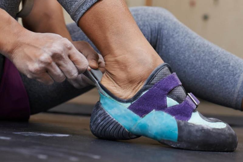 Are Ascent Shoes Made for Outdoorsy Twentysomethings: Why Young Adventurers are Obsessed with These Durable yet Stylish Kicks