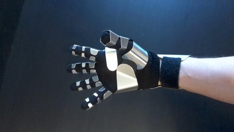 Are Bionic Gloves The Future Of Fitness: Discover The Benefits Of These Advanced Workout Gloves