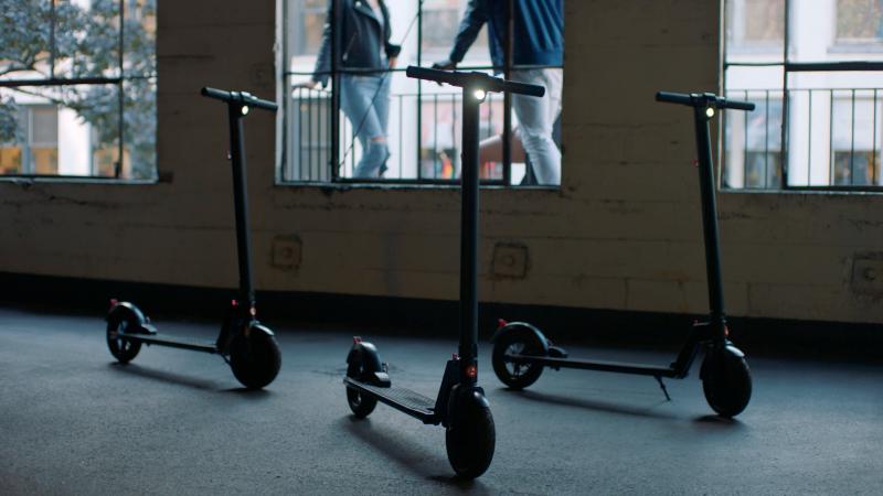 Are Booster Scooters The Future of Commuting. : The 15 Reasons Ewheels Club Booster V2 Is A Game Changer