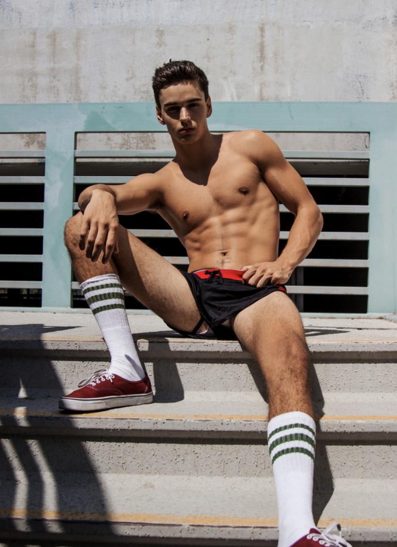 Are Nike Long Leg Boxer Briefs a Game Changer for Men: 15 Reasons Why You Should Make the Switch
