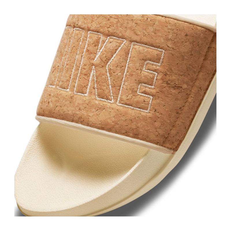 Are Nike Offcourt Slides the Most Stylish Men