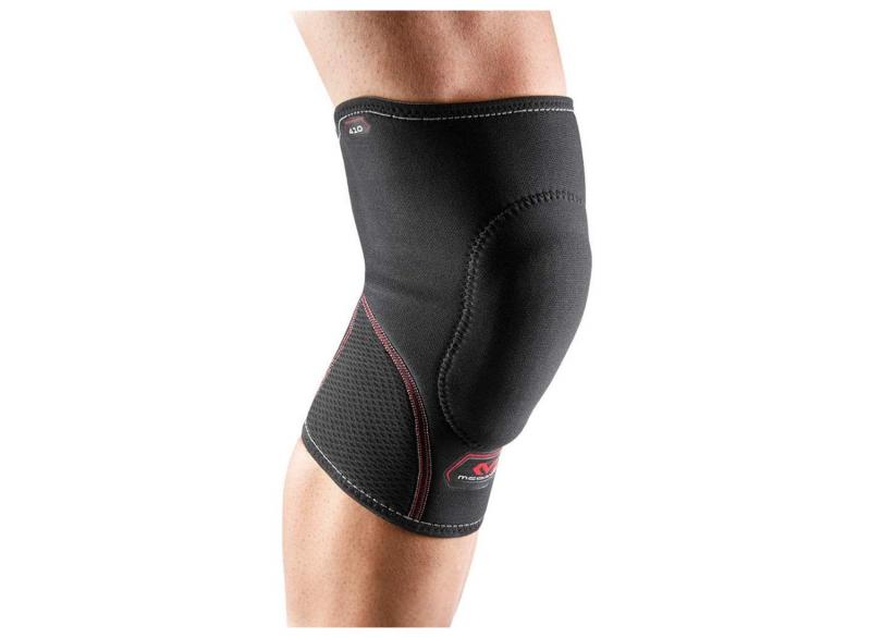 Are Padded Leg Sleeves Key For Injury Prevention: Discover Why Athletes Swear By McDavid Hex Knee Sleeves