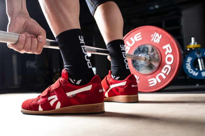 Are These the Best Crossfit Shoes for Guys with Big Feet: How to Choose the Right Weightlifting Shoes for Guys over Size 13