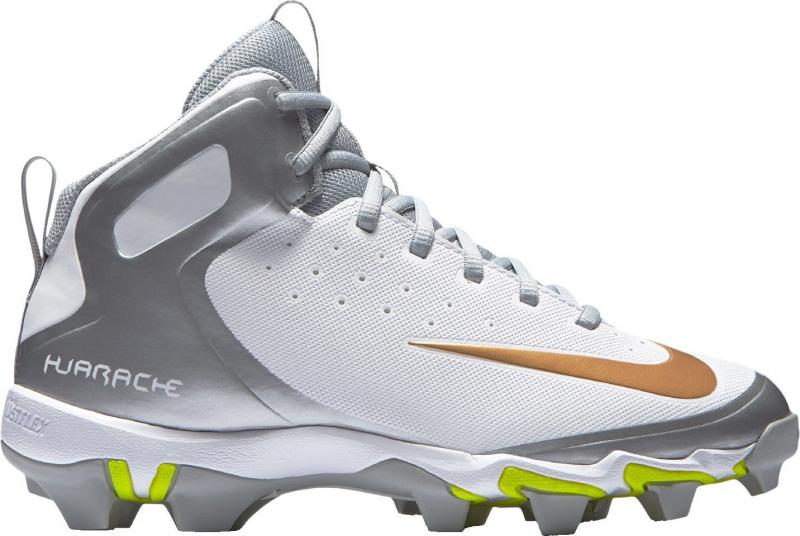 Are These The Best Molded Cleats for Fastpitch Softball in 2023