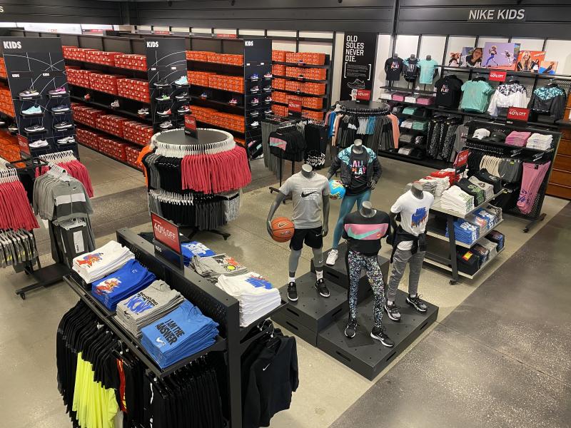 Are These the Best Nike Outlets in Grove City: 15 Must-Visit Stores for Amazing Deals