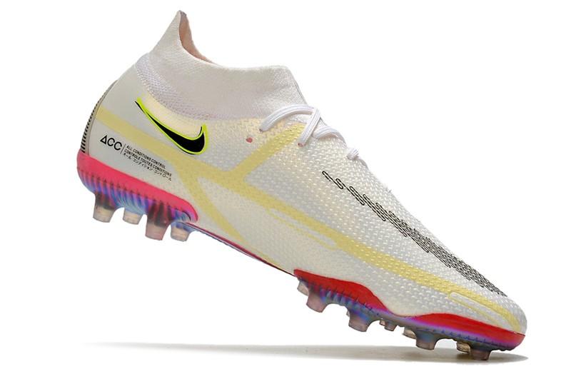 Are These the Best Nike Soccer Cleats in 2023: The Phantom GT2 Elites Analyzed