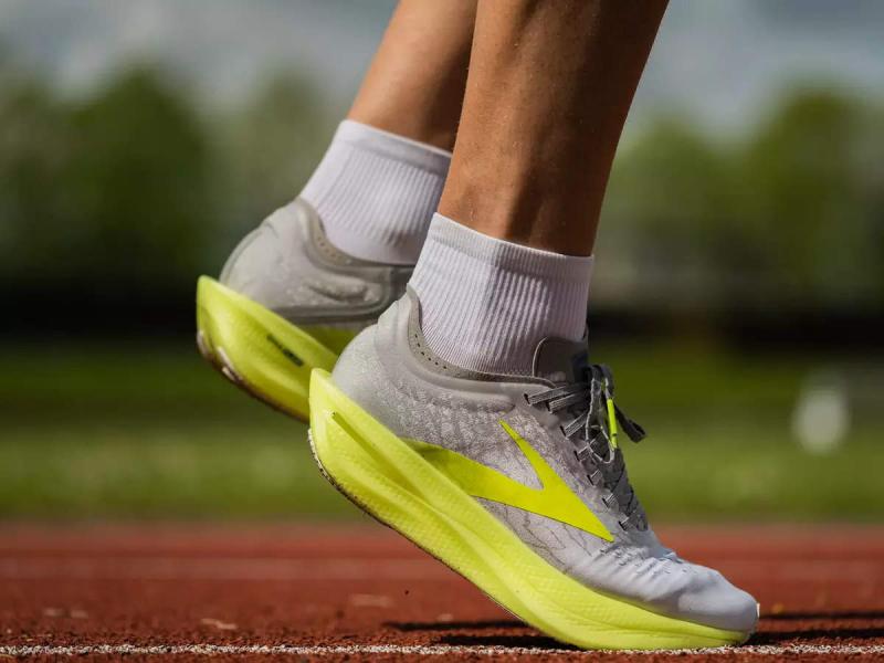 Are These The Best Running Shoes For Young Athletes In 2023: Discover Why Ultra Boosts Are A Must-Have For Growing Feet