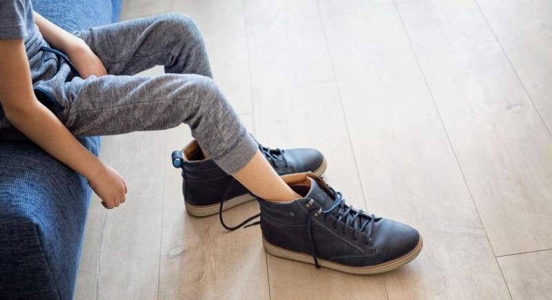 Are These The Best Shoes For Big Feet: A 15-Point Guide To Finding Extra Large Sneakers