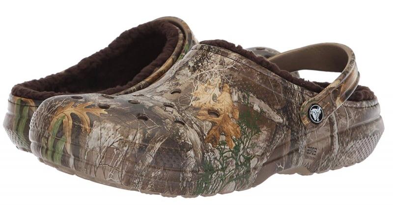 Are These The Perfect Clogs For Fall: Why Crocs Classic Camo Clogs Are An Amazing Shoe Choice This Season