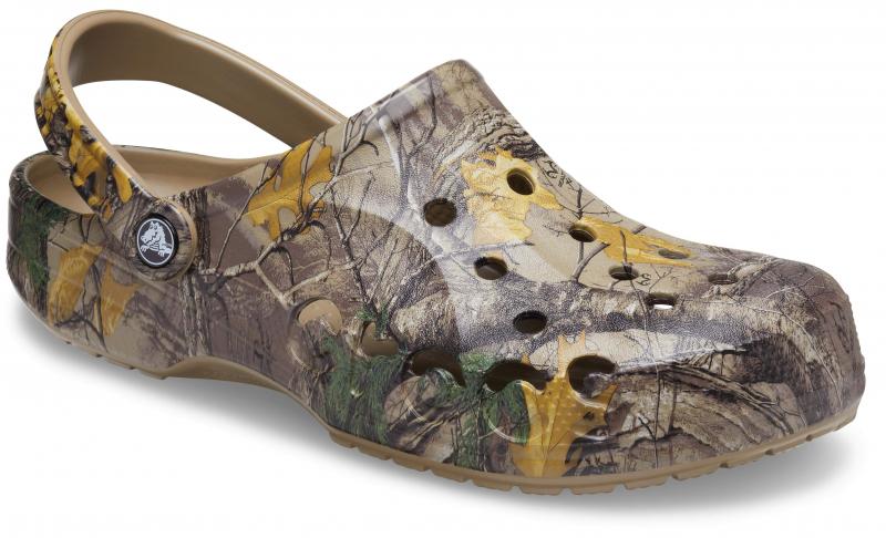 Are These The Perfect Clogs For Fall: Why Crocs Classic Camo Clogs Are An Amazing Shoe Choice This Season