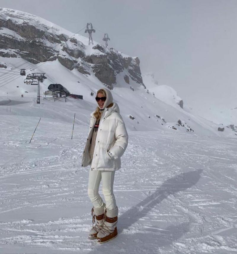 Are These White Ski Outfits The Most Stylish For The Slopes This Year: A 15-Point Guide To Rocking White From Head To Toe