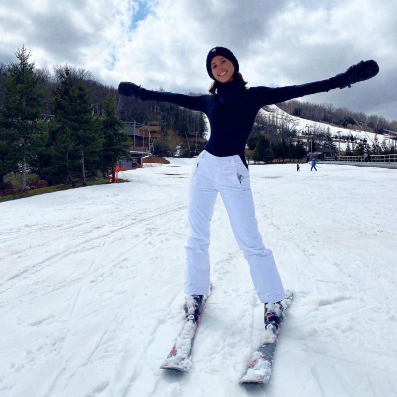 Are These White Ski Outfits The Most Stylish For The Slopes This Year: A 15-Point Guide To Rocking White From Head To Toe