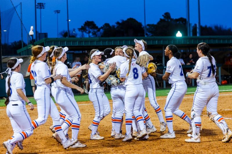 Are White Softball Pants Effective for Sports: Boost Performance With the Right Pair