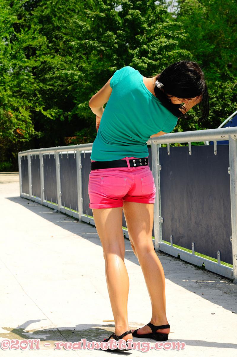 Are Yellow Spandex Shorts Your Next Workout Wardrobe Staple