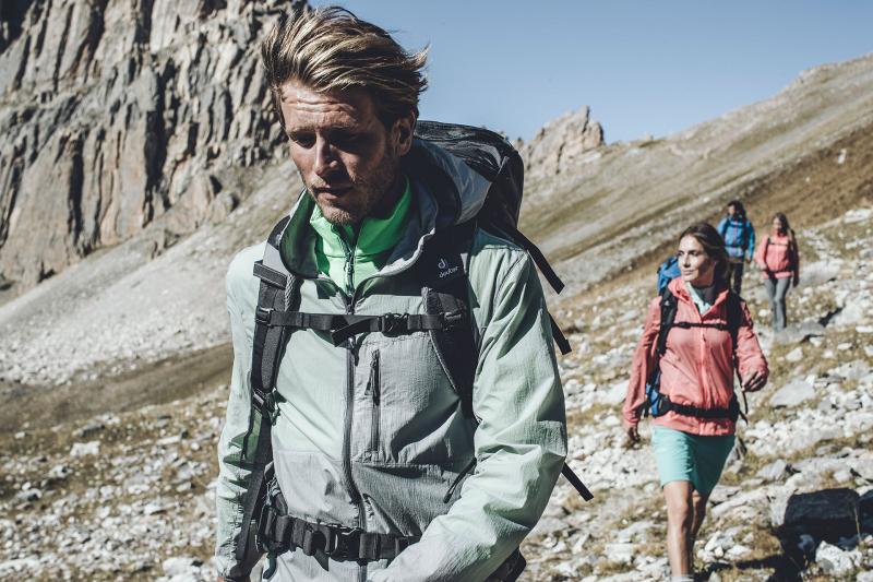 Are you looking for the perfect windbreaker. Find 15 Must-Have Features in : The Ultimate Guide to Ladies Windbreaker Jackets