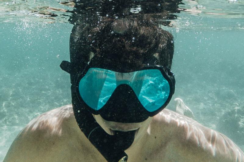 Are You Missing Out on the Best Snorkeling Gear: Discover the Top-Rated Aqua Lung Sport Snorkel Set Pro Series