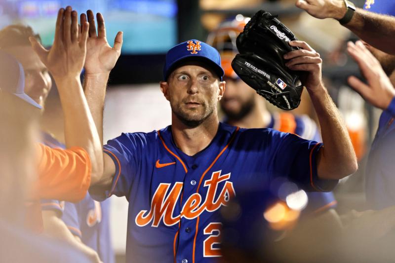 Are You Ready For Beach Season With Your Mets Gear This Year. 7 Must-Have Items For Mets Fans