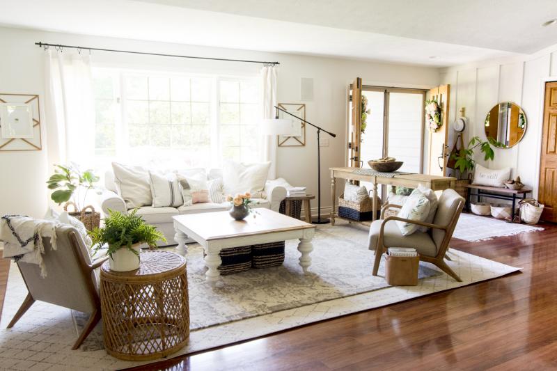 Are You Searching to Add Vintage Appeal in Your Home Decor. These 15 Arbor & Emery Wall Clock Features Will Wow You