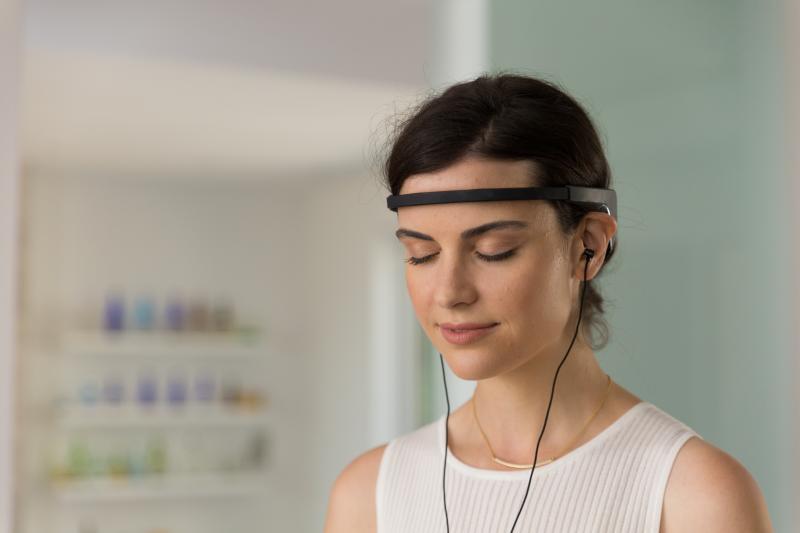 Are You Struggling to Find Headbands That Fit: Discover the 15 Best Headbands for Large Heads