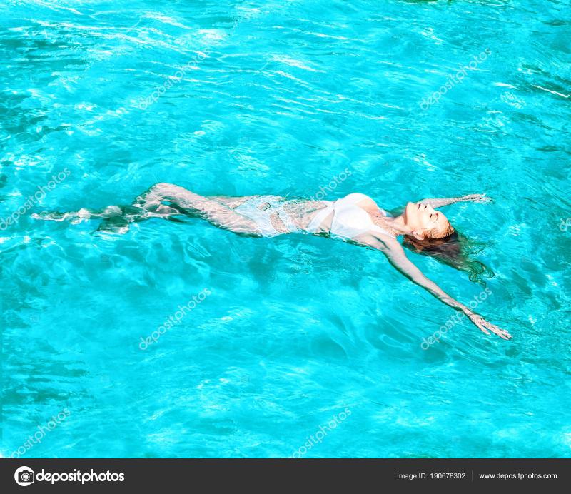 Are Your Swim Bottoms Making You Slower in the Pool This Year