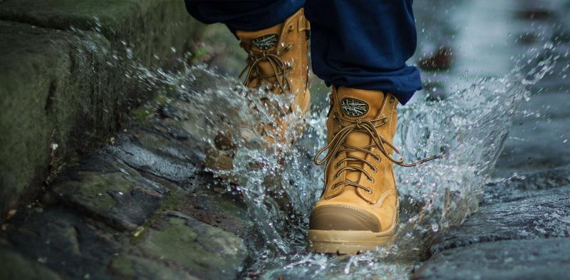 Are Your Work Boots Worn Out. Find The Best Xtratuf Boots For Men