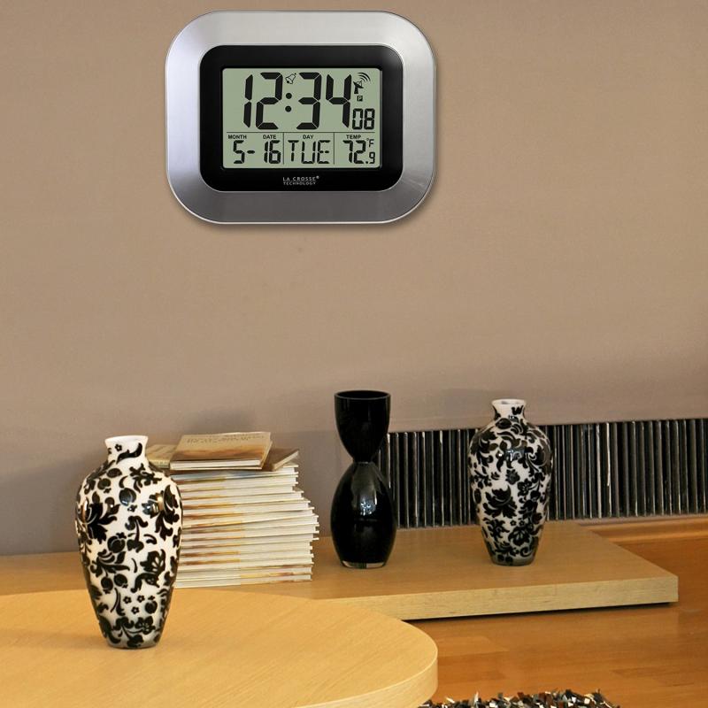 Atomic Wall Clocks With Temp & Humidity: Discover the Top Features You Should Look For
