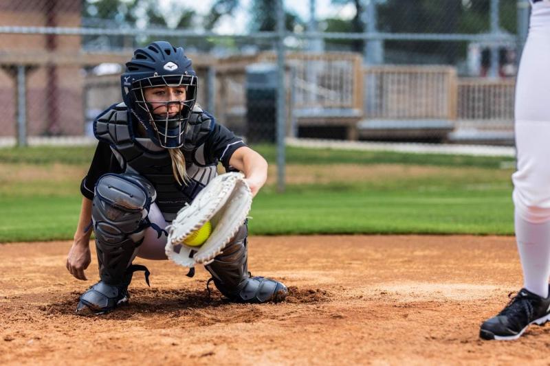 Beef Up Your Gear for Peak Performance: How the Mizuno Samurai Chest Protector Gives Catchers a Leg Up