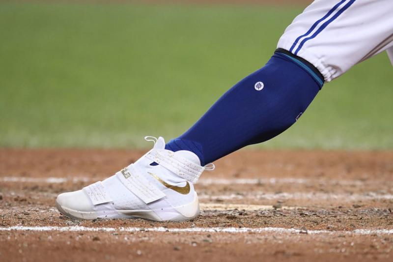 Best Blue Cleats For Baseball in 2023: 15 Tips to Find Sky & Royal Blue Shoes For The Field