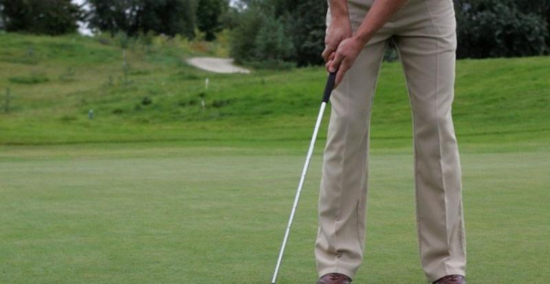 Best Golf Pants for Comfort and Style: The Top 14 for Your Game