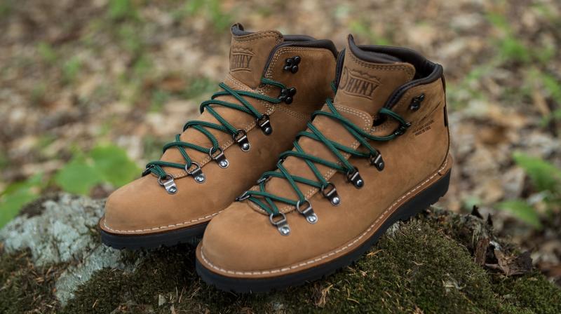 Best High Top Hiking Boots For Men This Year