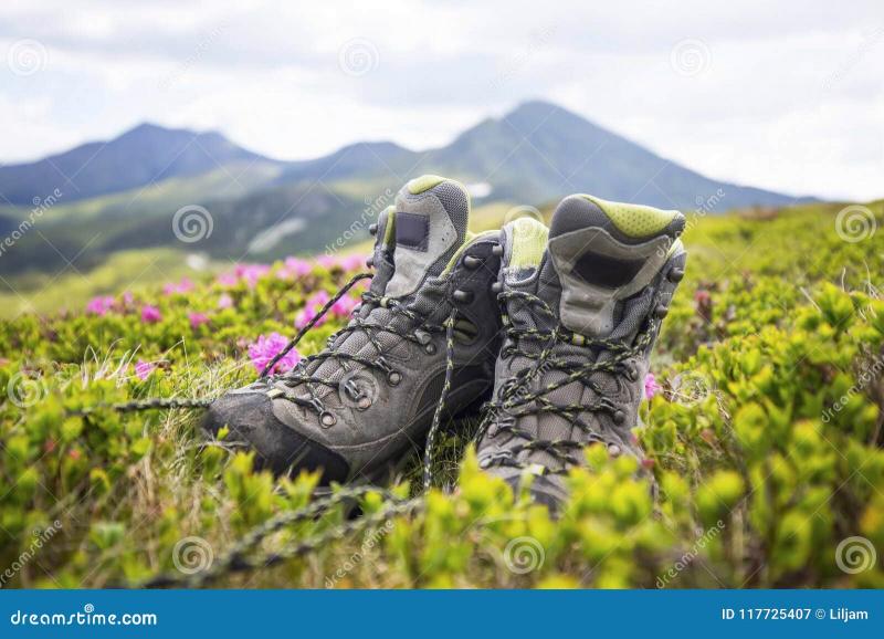 Best Hiking Boots on Sale This Year: How to Find Amazing Deals on Quality Footwear