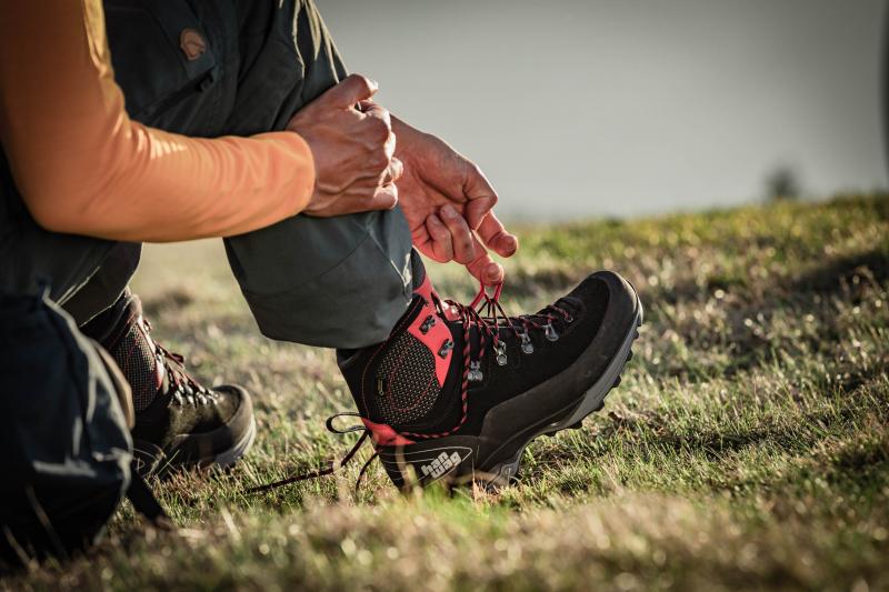 Best Hiking Boots on Sale This Year: How to Find Amazing Deals on Quality Footwear