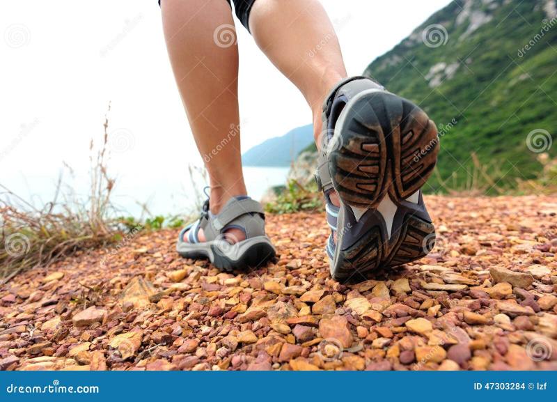 Best Hiking Shoes for Arch Support in 2023:  Top 15 Tips for Finding the Perfect Pair with Good Arch Support