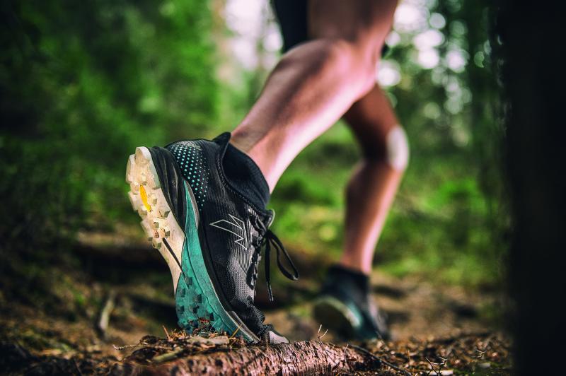 Best Indoor Lacrosse Shoes For Performance: How To Choose The Perfect Pair For Your Game