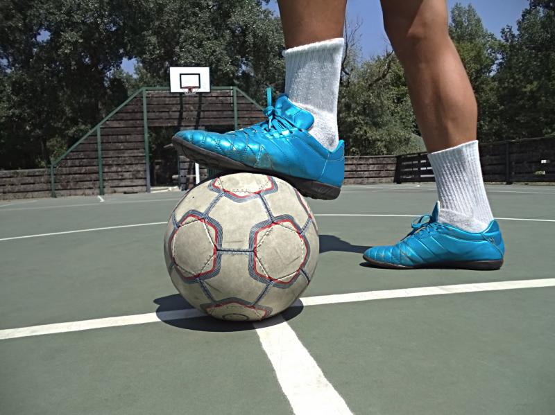 Best Indoor Soccer Shoes for Women: How to Find Comfort and Traction for Your Next Game