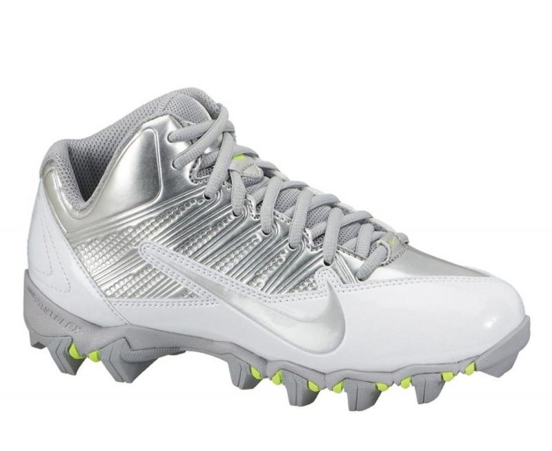 Best Lacrosse Cleats for Women: 15 Cleat Features To Look For in 2023