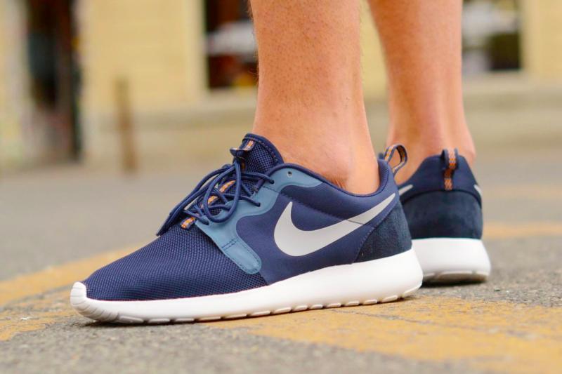 Best Mens Roshe Golf Shoes For 2023 Game: Are Nike Roshe A Must-Have