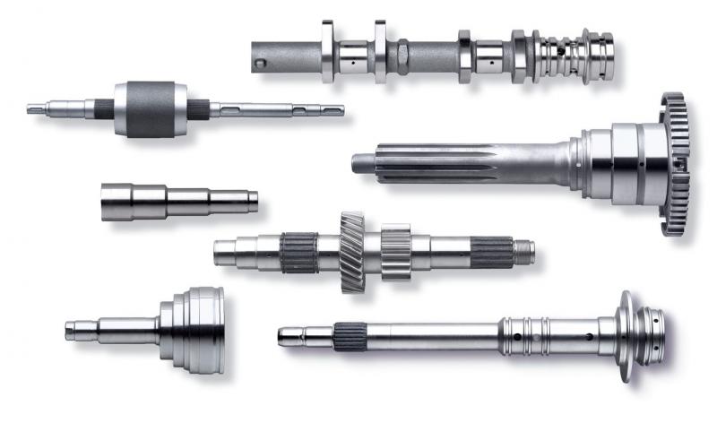 Best Middie Shafts in 2023: The Top Lacrosse Shafts For Controlling the Midfield