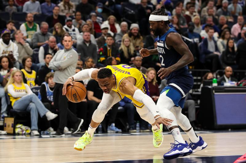 Best NBA Headbands to Stand Out on the Court This Year: Top Head Sweat Solutions for Ballers