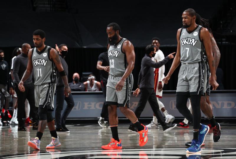 Best NBA Headbands to Stand Out on the Court This Year: Top Head Sweat Solutions for Ballers