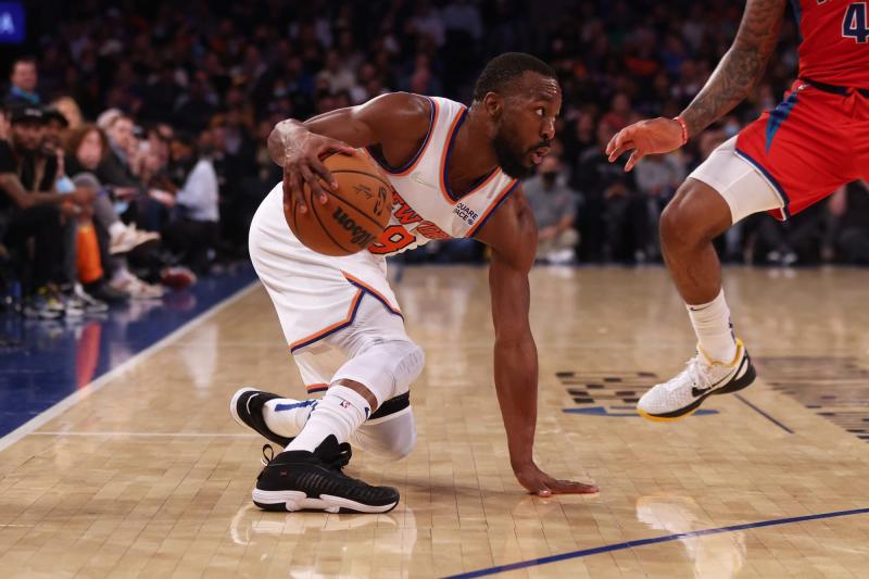 Best NBA Headbands to Stand Out on the Court This Year: Top Head Sweat Solutions for Ballers