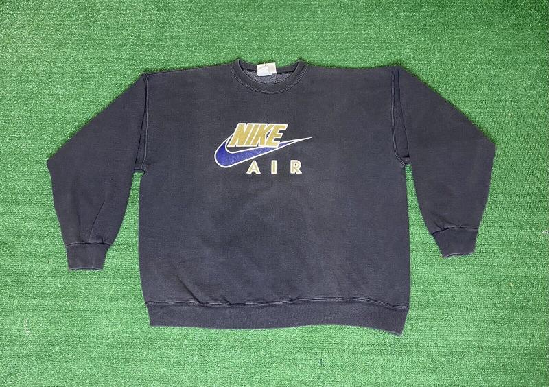 Best Nike Crewneck Ever Made. 15 Must-Know Features of the Nike Standard Issue Crewneck