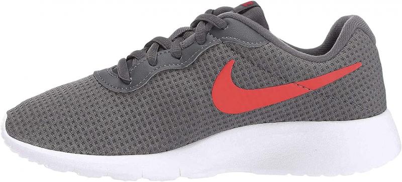 Best Nike Tanjun Shoes for Men in 2022: How to Choose Like a Pro
