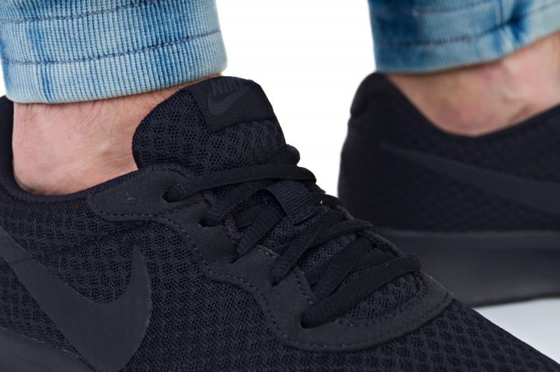 Best Nike Tanjun Shoes for Men in 2022: How to Choose Like a Pro