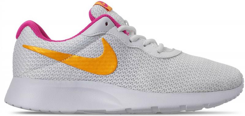 Best Nike Tanjun Shoes for Men in 2022: How to Choose Like a Pro