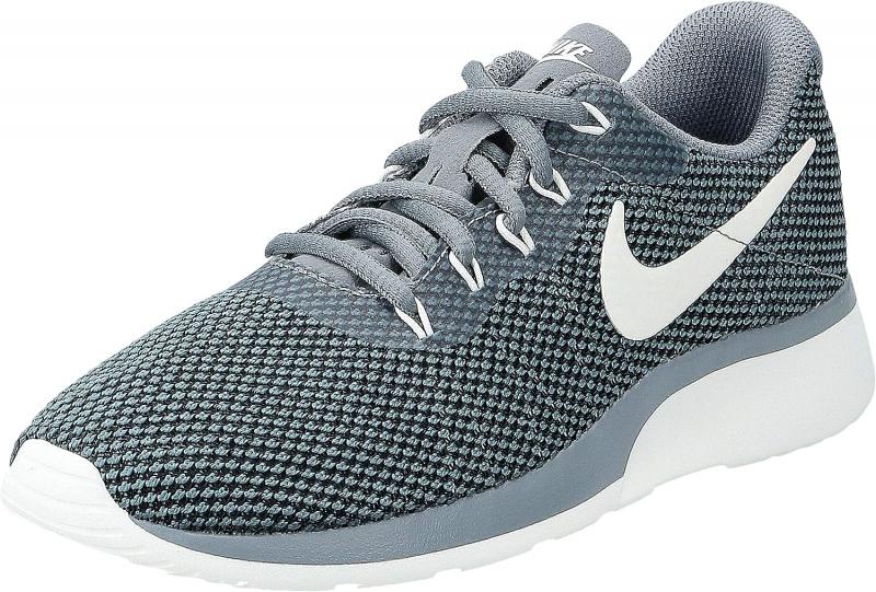 Best Nike Tanjun Shoes for Men in 2022: How to Choose Like a Pro
