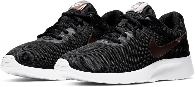 Best Nike Tanjun Shoes for Men in 2022: How to Choose Like a Pro